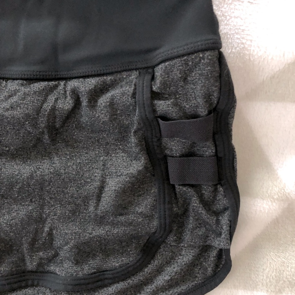 Lululemon shorts - Picture 3 of 4
